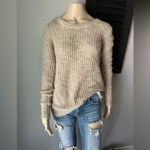 Beige Daytrip sweater. Size small.